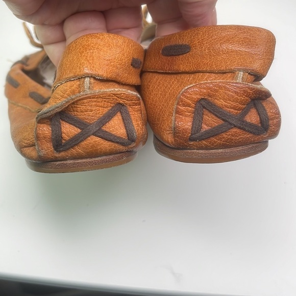 Miu Miu Moccasins Made in Italy Floral Embellishment w/ grommet detailing EU 36 - Picture 7 of 14